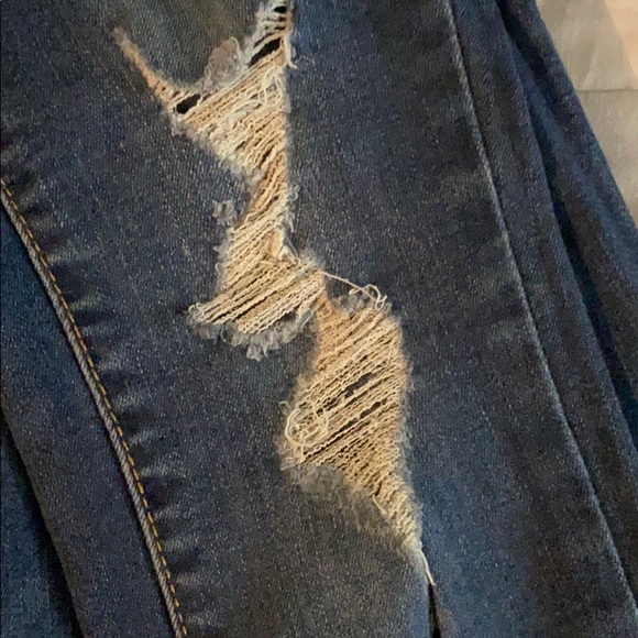 Universal Thread Jeans - Picture 2 of 3